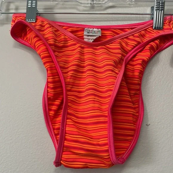 California Waves Pink and Orange bikini. Size small - Picture 4 of 6